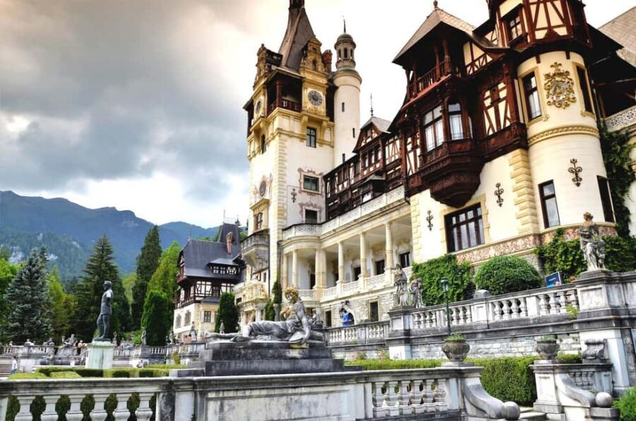 1-Day Guided Tour: Bucharest-Peles, Dracula Castle & Brasov - Should you book this Bucharest–Peleș–Bran–Brasov day trip?