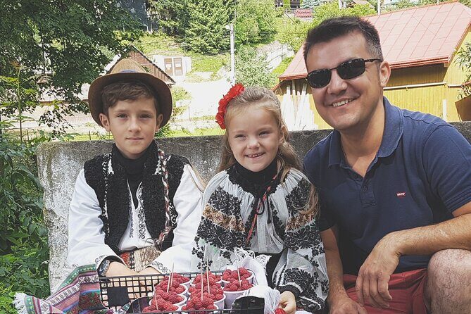 10-Day Private Tour of Romania with Pick Up - Day 6: Barsana Monastery, Tihuța Pass, and Ciocănești Painted Houses