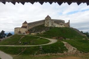 2-Day Private Tour of Transylvania from Bucharest - Day 1 in the Carpathians: Sinaia monastery, Peles Castle, then Brasov