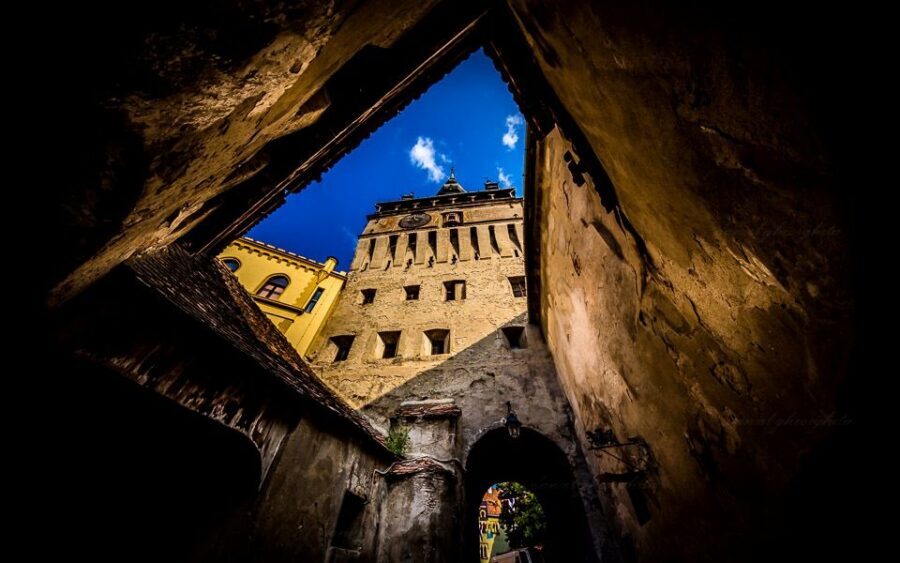 2-Day Transylvania Break From Bucharest - Brasov’s old town walk and the Black Church’s size