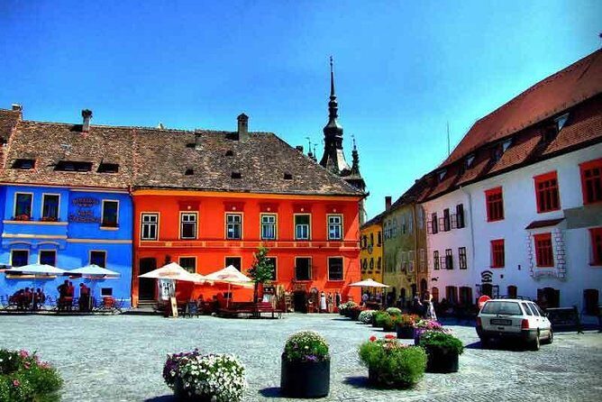 2 days Transylvania Tour with Brasov, Sibiu and Sighisoara - Bran Castle and the Dracula Effect: Big Photos, Mixed Atmosphere