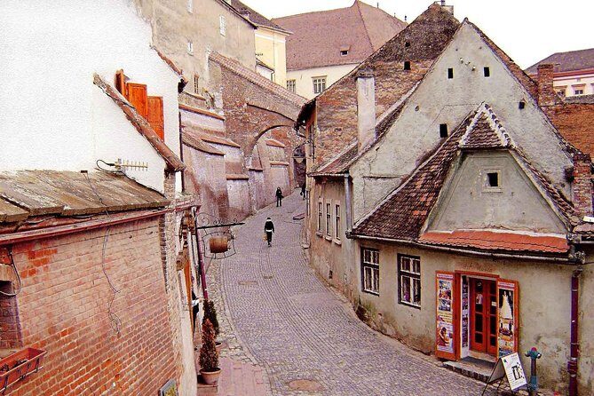 3-Day Transylvania Tour with Dracula's Castle - Hotels, comfort level, and the freedom you’ll actually have