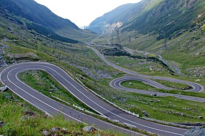 3 Days Private Tour in Romania with Transfagarasan Road - Day 1: Curtea de Argeș, Poienari stairs, Vidraru Dam, then Transfăgărășan