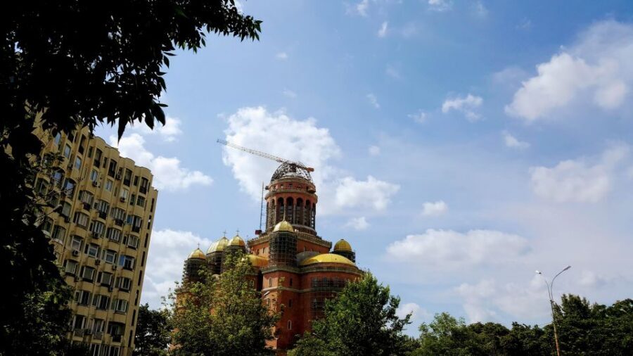 3-Hour Guided Tour of Communist Bucharest - Café break and small snacks: a quick reset for the mind
