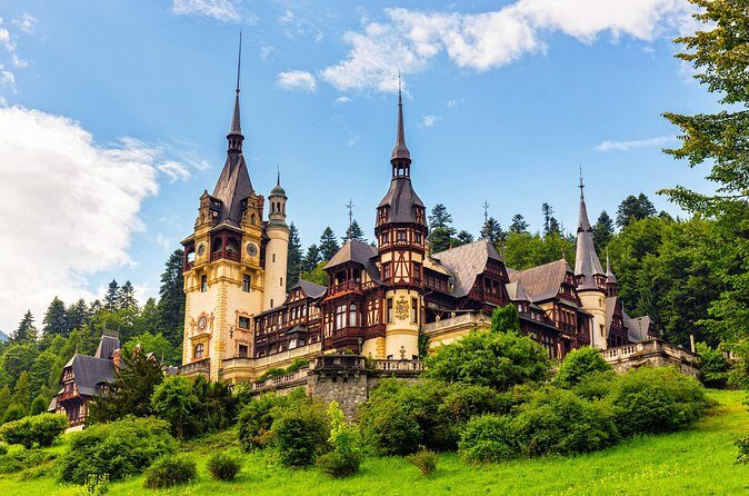 4-Day Inside Transylvania & Transfagarasan Tour from Bucharest - Day 2: Sighisoara clock tower views, Viscri optional farm-life, and fortified churches