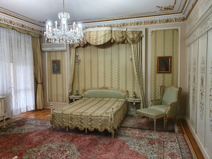 6h Communism Tour in Bucharest with Ceausescu Mansion - House of Ceaușescu (Ceaușescu Mansion): the private life behind the public story