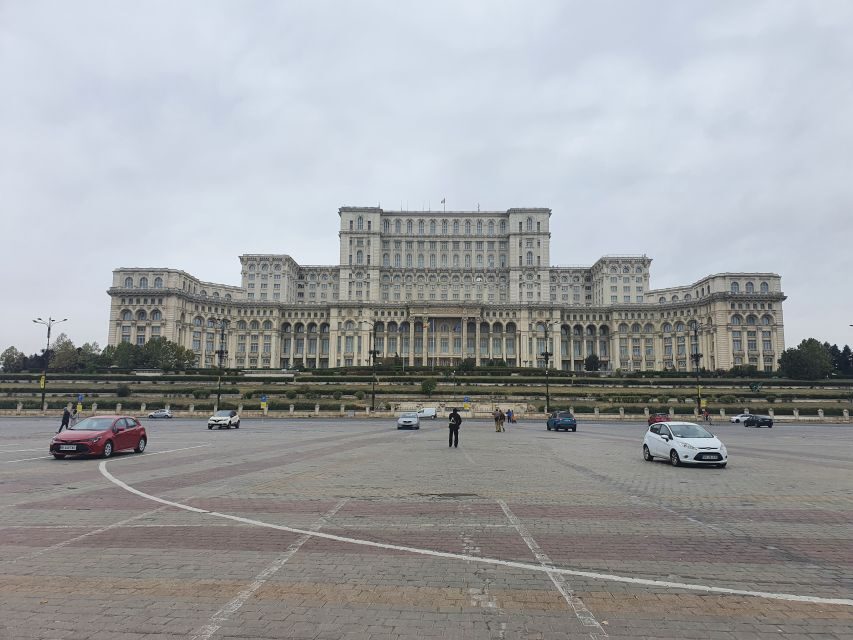6h Communism Tour in Bucharest with Ceausescu Mansion - Price and logistics: is $208 per person worth it?