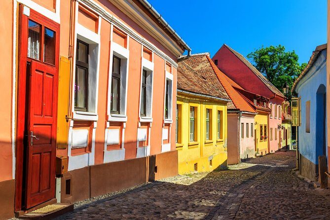 7-Day Dracula Tour in Romania from Bucharest including 'The Ritual of Killing of a Living Dead' - Day 6: Bran Castle, then Brasov’s historic center