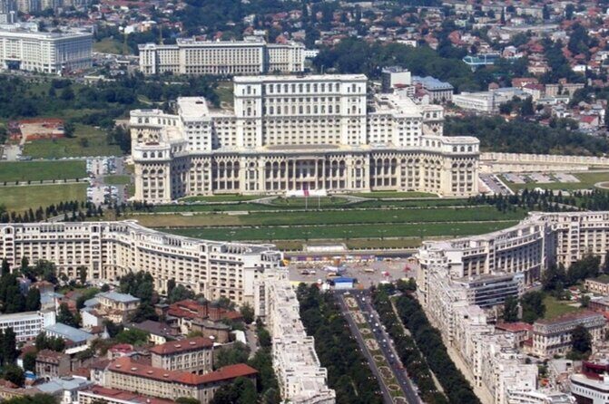 8h Bucharest full-day Tour, Parliament and Top Attraction, Privat - Village Museum (Dimitrie Gusti): a pause from political heaviness