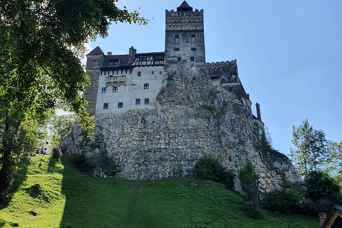 8h Dracula's Castle Private Tour from Bucharest - Fast Tour - Inside Bran Castle: making the most of about 2 hours