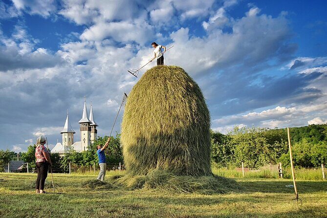 A Journey Back in Time: Countryside from Transylvania and Maramures - 15 Days - Day 1 Bucharest walking tour: get your bearings fast