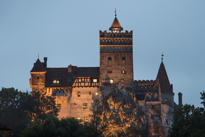 Adventure trip to Transylvania in 3 days from Bucharest - Day 1: Peles Castle Photos and a Royal Road Trip North