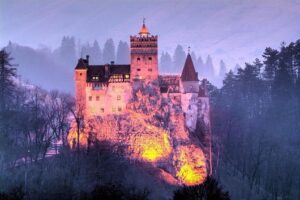 Bran Castle, Peles Castle and Brasov City - Private Tour from Bucharest - Peliș Castle: the royal summer residence stop