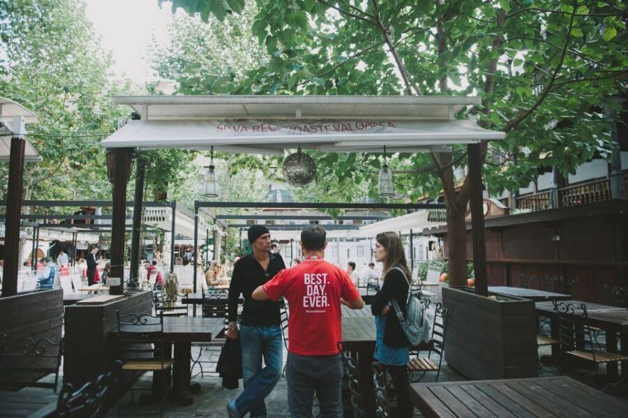 Bucharest: 3-Hour Walking Tour - Carturesti Carusel: The Bookstore Stop That Feels Like a Sight, Not a Break