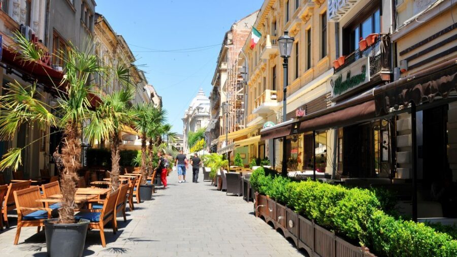 Bucharest: 4-Hour Walking Food Tour in the Old Town - Abel’s Wine Bar: How the Wine-and-Cheese Pairing Makes Sense