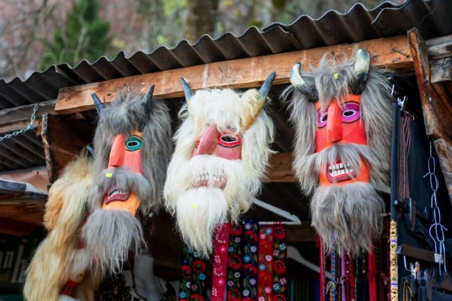 Bucharest: Bran Castle and Bear Sanctuary Small-Group Tour - Bran Castle and Dracula Legends: How to Get the Most Out of the Rooms