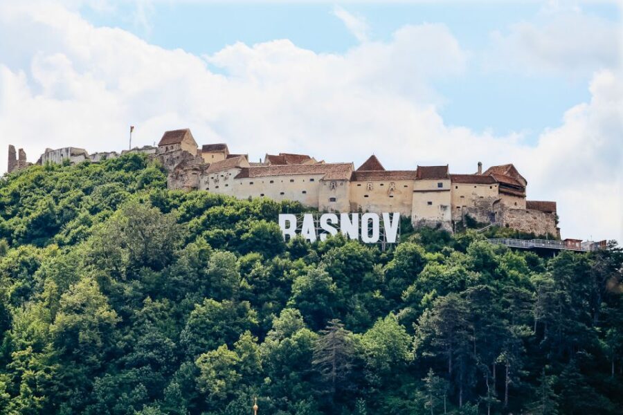 Bucharest: Bran & Peles Castle with Rasnov Citadel Day Trip - How to use your time at the museum-castle