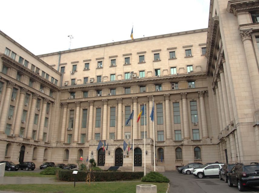Bucharest by car - full day 'stop and visit' experience - University Square, Athenaeum area, and the classic-to-modern shift