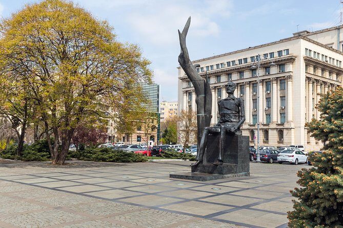 Bucharest Chronicles - Starting at Piața 21 Decembrie 1989: why the story begins here