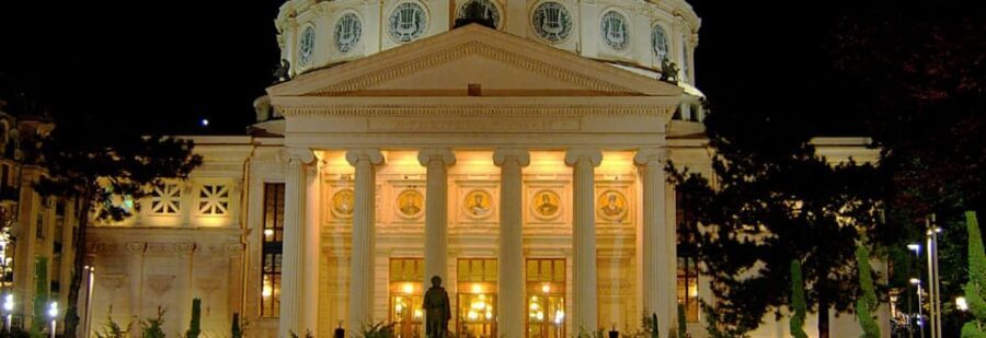 Bucharest city tour by car - Triumphal Arch Pass-By: A Fast Orientation Tool