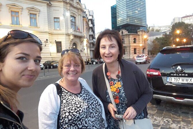 Bucharest: Communism, Revolution & City Highlights Tour - Stop 1: Romanian Athenaeum and the contrast with pre-communist Bucharest