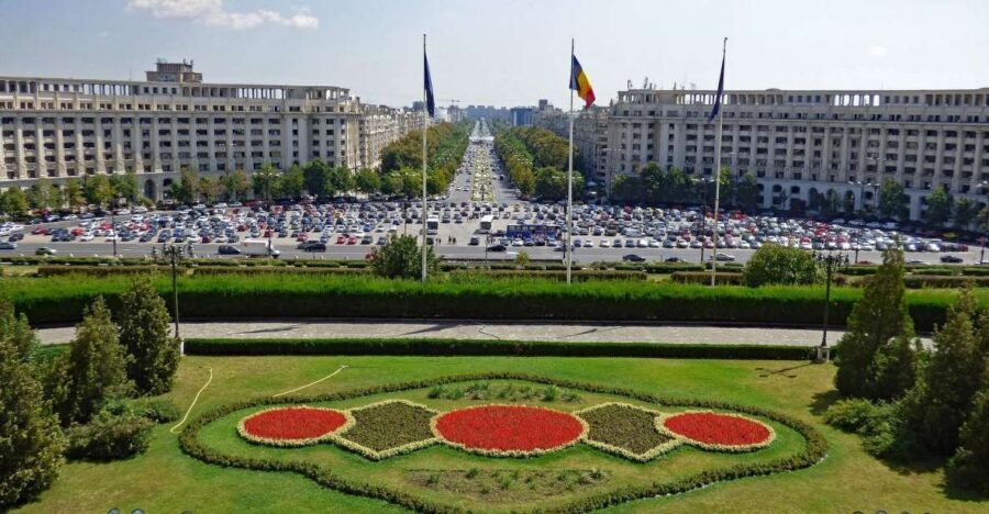 Bucharest: Communist Tour including Ceausescu Residence - From hotel pickup to communist metro stations