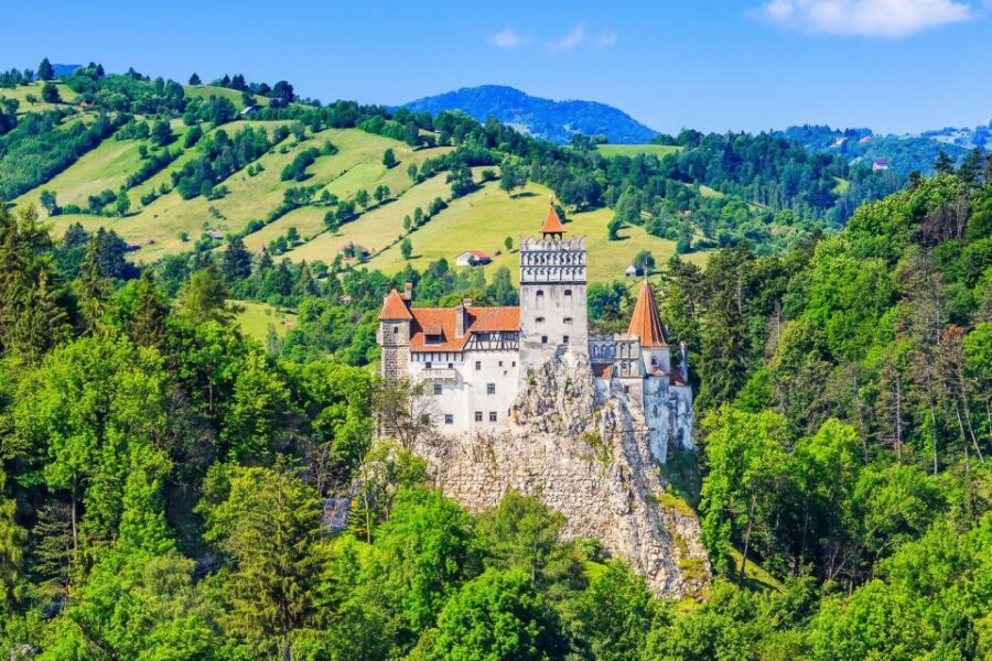 Bucharest: Day Trip to Dracula Castle, Peles Castle & Brașov - Who this Transylvania day trip suits best
