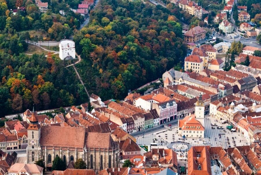 Bucharest: Dracula Castle, Peles Castle & Brasov Guided Tour - Sinaia and Peleș Castle: Neo-Renaissance Beauty With Guided Context
