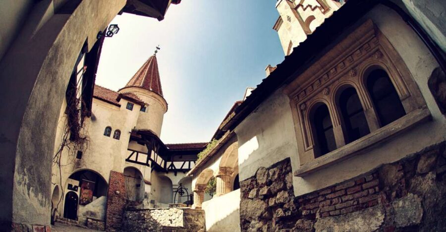 Bucharest: Dracula Castle, Peles Castle & Brasov Guided Tour - Bran Castle: Vlad’s Legend, Castle Architecture, and Smart Time Management