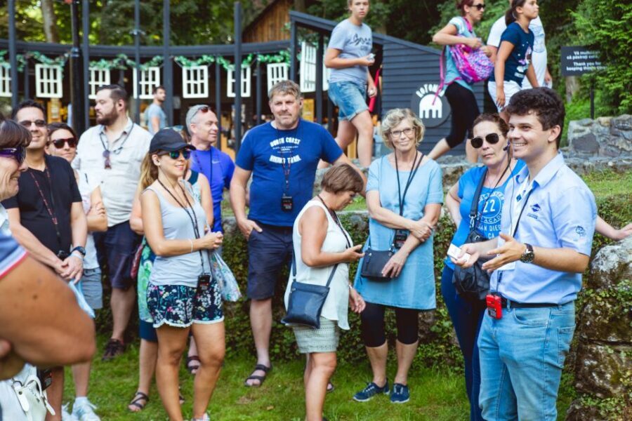 Bucharest: Dracula Castle, Peles Castle & Brasov Guided Tour - Guides, Personality, and Why the Storytelling Matters
