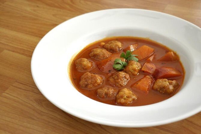 Bucharest Evening Tour and Traditional Dinner - 3 hours - Price and value: is $119.21 worth it?