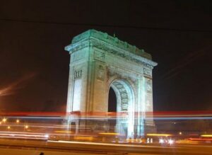 Bucharest Evening Tour and Traditional Dinner - Pickup at 7 PM: Convenient, Organized, and Traffic-Realistic