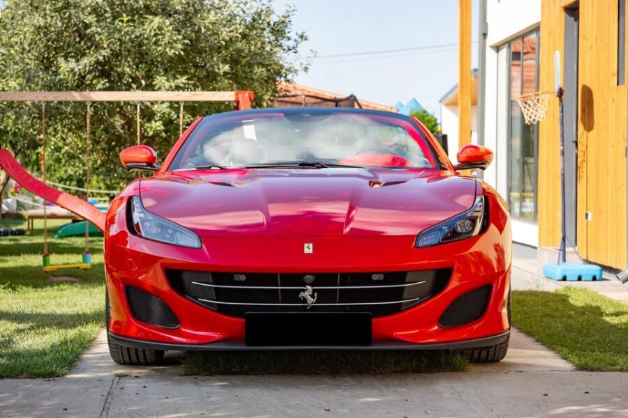 Bucharest: Ferrari Driving Experience - SHORT 10min - Key moments worth planning for