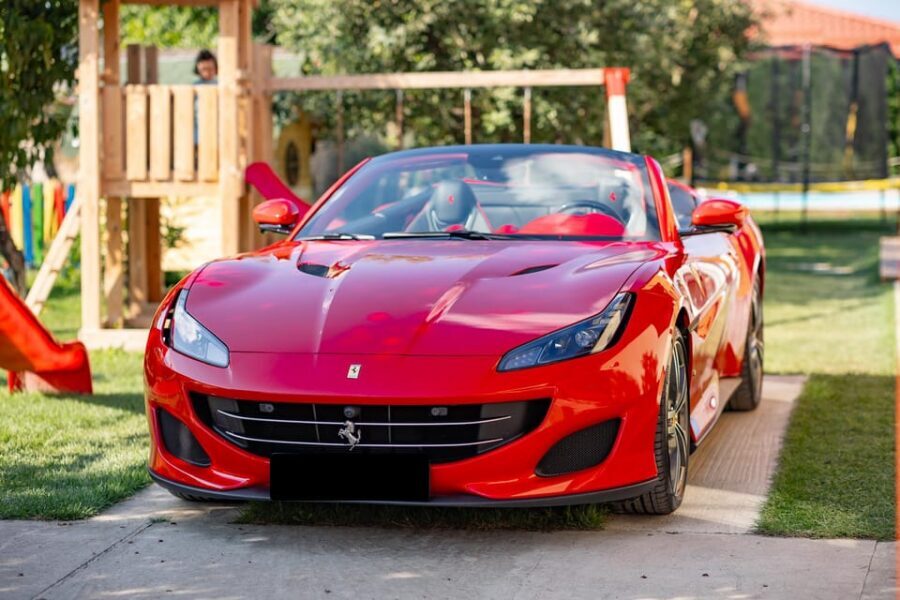Bucharest: Ferrari Driving Experience - SHORT 10min - Finding the Ferrari at Piața Constituției (and getting ready fast)