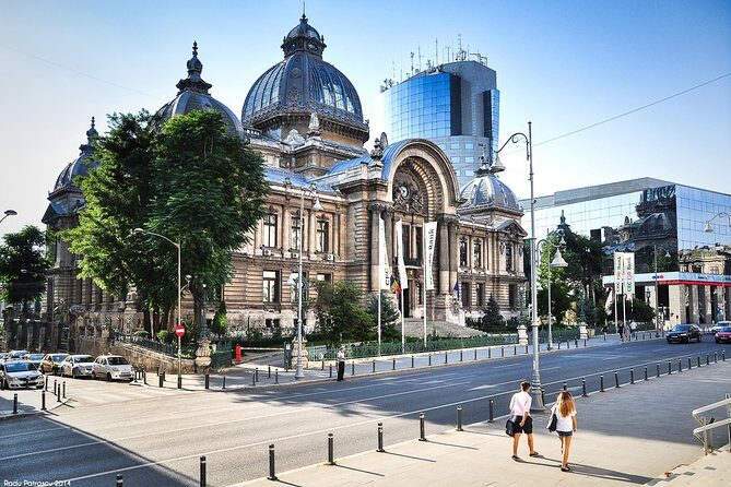 Bucharest Highlights Bike Tour - Bikes, helmets, and the real safety picture in Bucharest