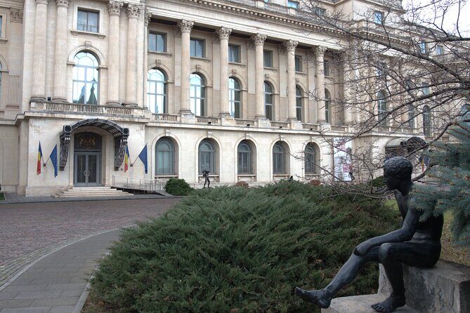 Bucharest in a nutshell - Half Day Private Walking Tour - Best for who? Choose this tour if you want clear history on foot