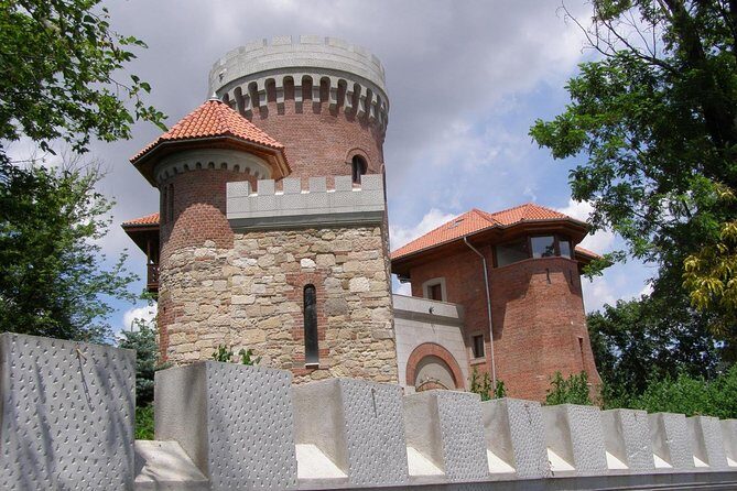 Bucharest Layover Tour (6 - Hour Private City Tour Between Flights) - Optional museums: when opening hours let you go inside