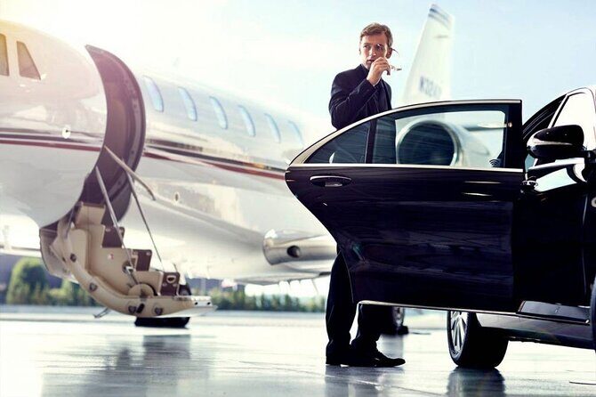 Bucharest Luxury Airport Transfer with Minivan and Business Cars - Flight Monitoring and the 60-Minute Waiting Window