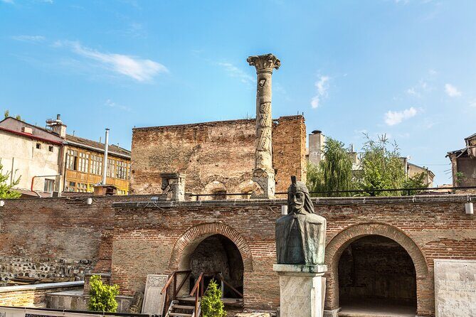 Bucharest Old Centre Tour - Meeting point and pickup: less friction, more walking