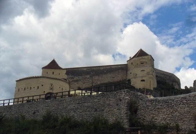 Bucharest: Peles Castle, Dracula's Castle and Brasov Tour - Key things to notice before you go