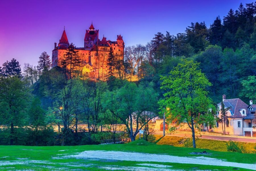 Bucharest: Peles & Dracula's Castle and Brasov Full-Day Trip - Getting to the tour: Bucharest pickup and what to do with your 15 minutes