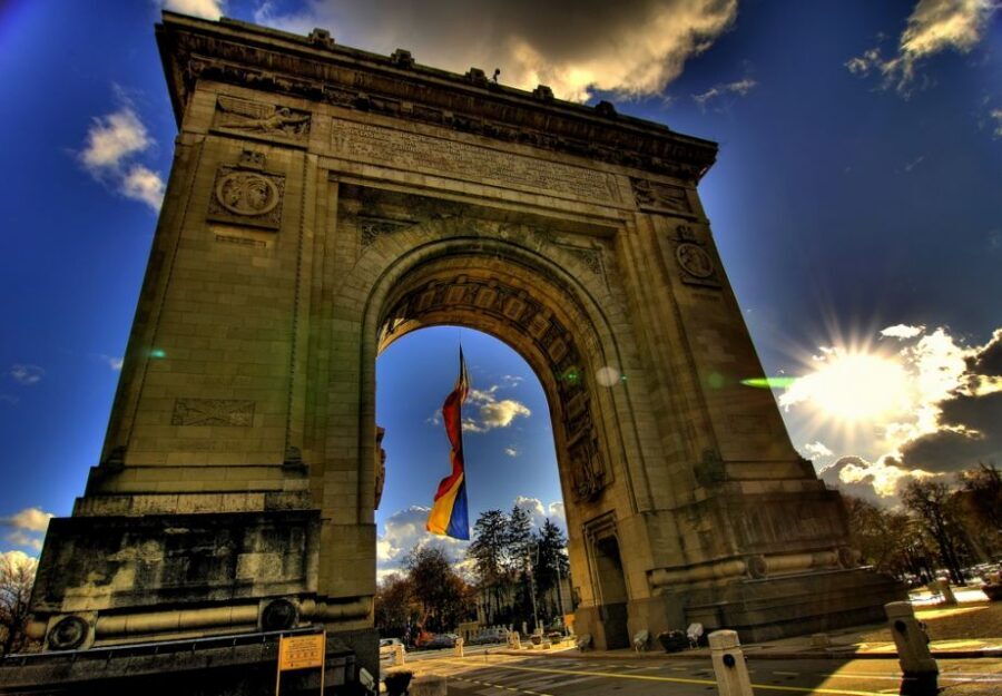 Bucharest: Private City Tour Guided Experience - Getting your bearings in the old center and Lipscani lanes