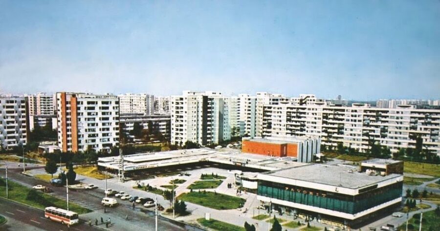Bucharest: Private Three Neighborhoods Tour by Vintage Car - Cotroceni Palace area: bourgeois villas and big institutions