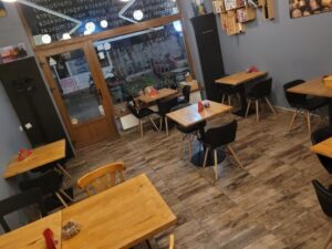 Bucharest: Private Wine Tasting Experience - Five Romanian wines in a 2-hour private flow