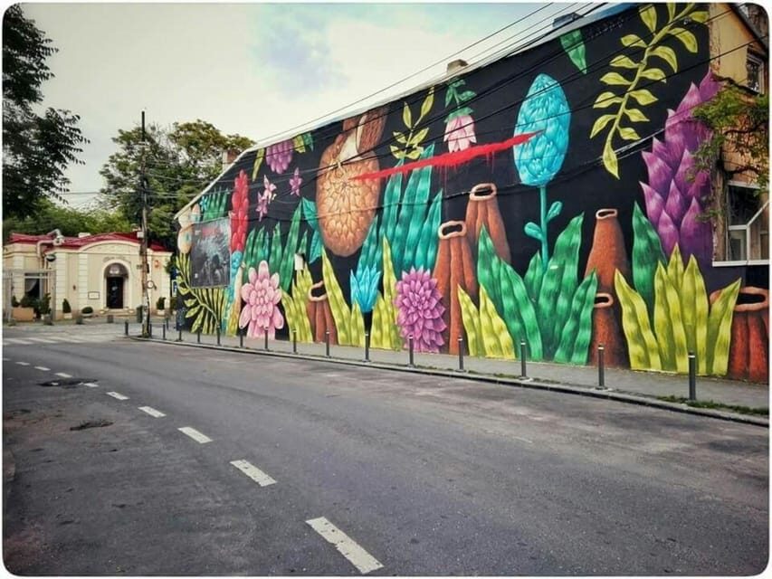 Bucharest : Street Art Walking Tour With A Guide - Meeting at Calea Dorobanți 5–7: Start From a Handy Base