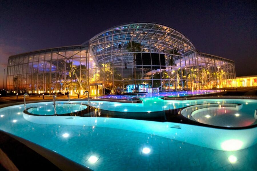 Bucharest: Therme Bucharest Spa Day with Luxury Transfer - Luxury pickup and the “no-stress” drive to Ilfov