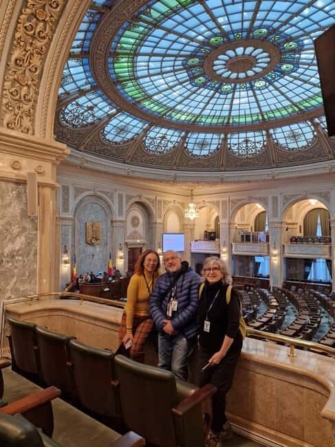 Bucharest: tour in the Parliament in Italian+exterior visit with guide - Quick stops that add meaning: Court of Appeal and Dambovita