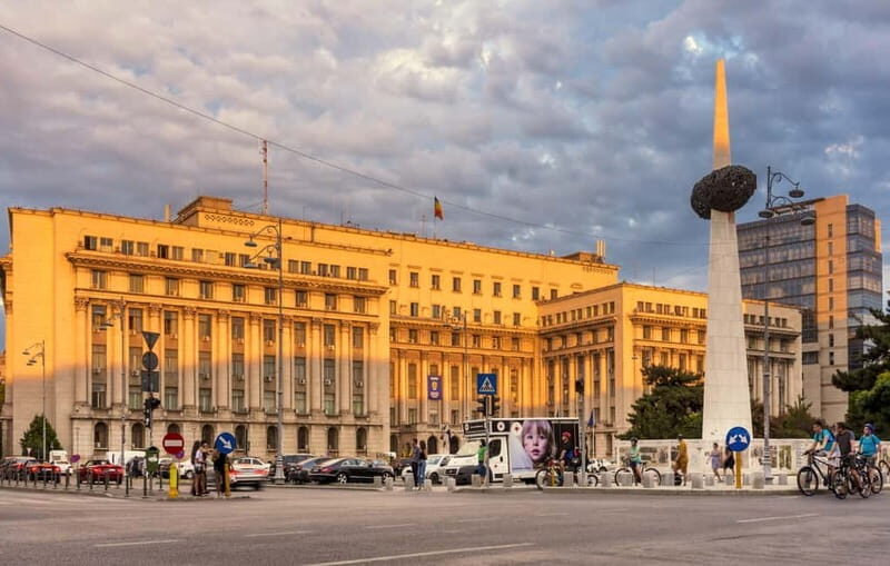 Bucharest: Tour of Old Town, Calea Victoriei & Communism - Stavropoleos Church: an active monastery pause in the middle of the city