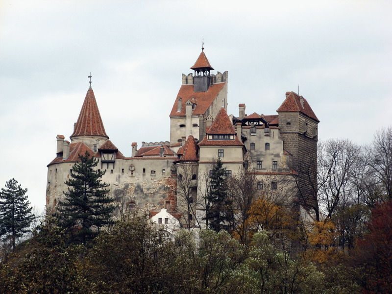 Bucharest: Transylvania and Dracula's Castle 2-Day Tour - Sibiu’s medieval center: short time, clear payoff