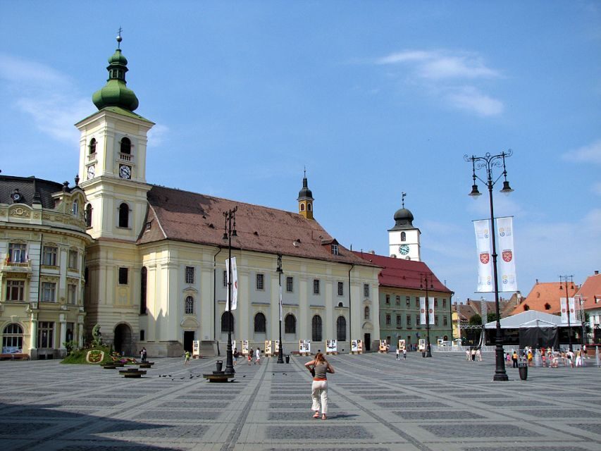Bucharest: Transylvania and Dracula's Castle 2-Day Tour - Bran Castle: legend-famous, but history matters too